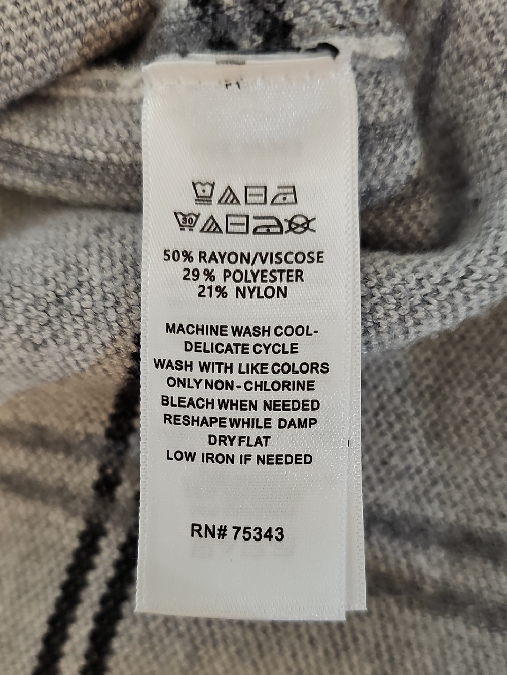 Sweater - Picture 13 of 16